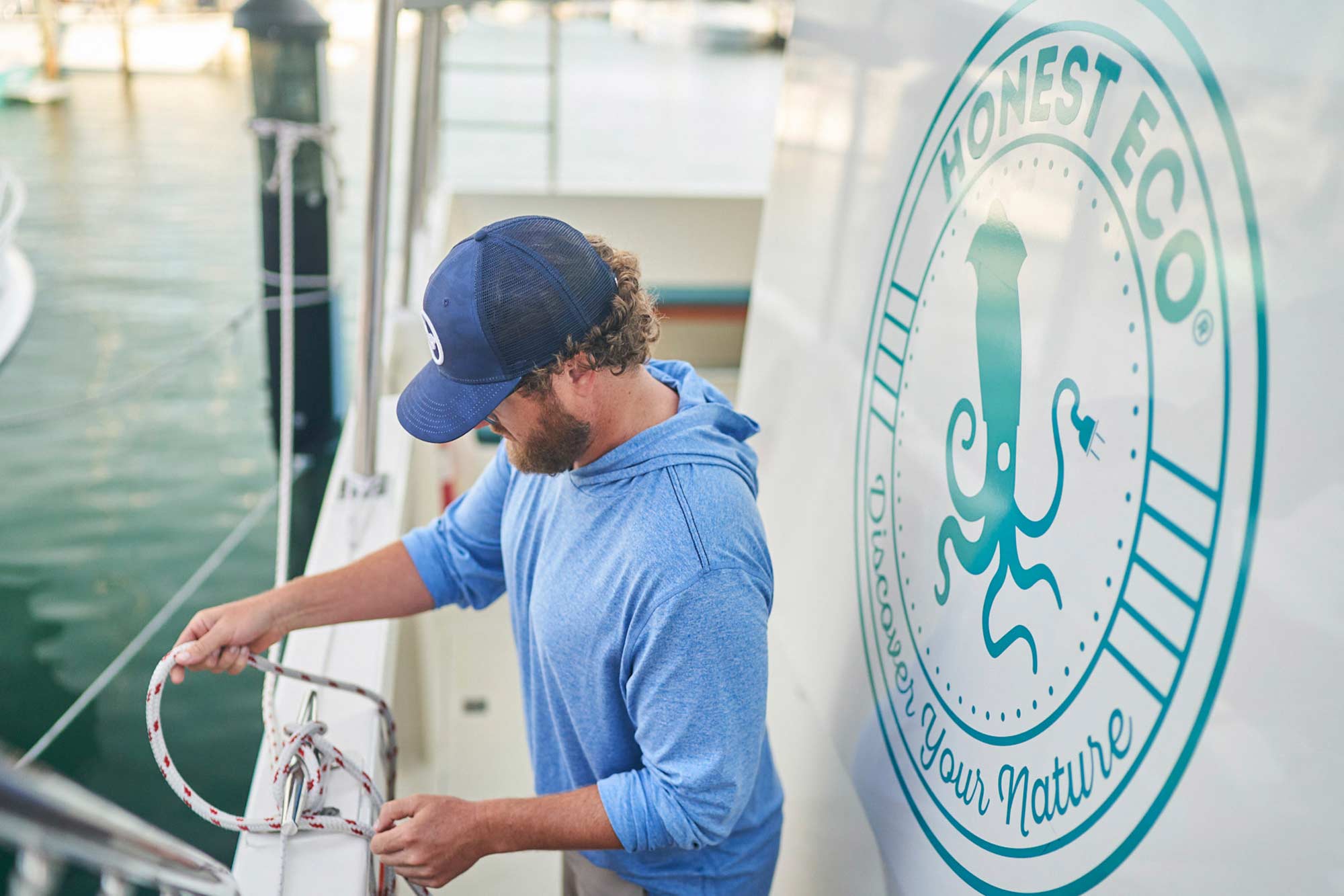 Billy Litmer tying rope